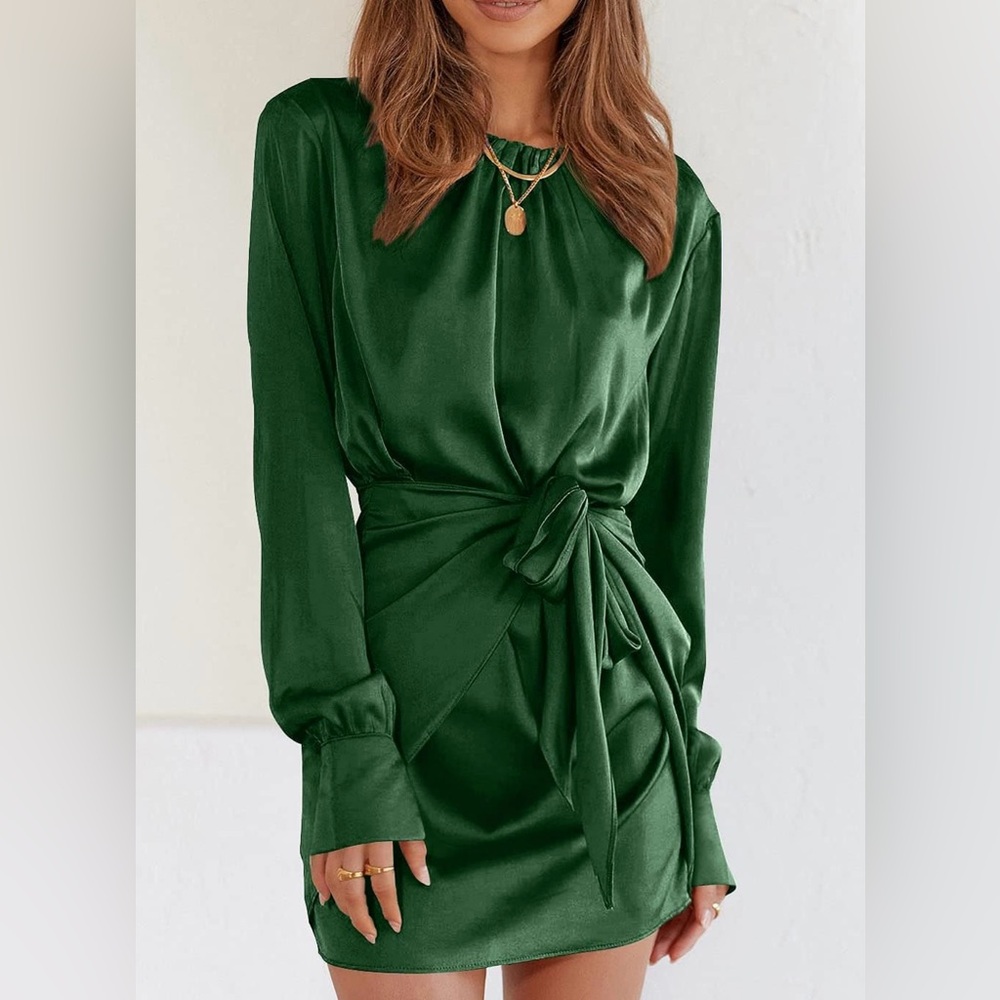 Dress - Picture 4 of 7